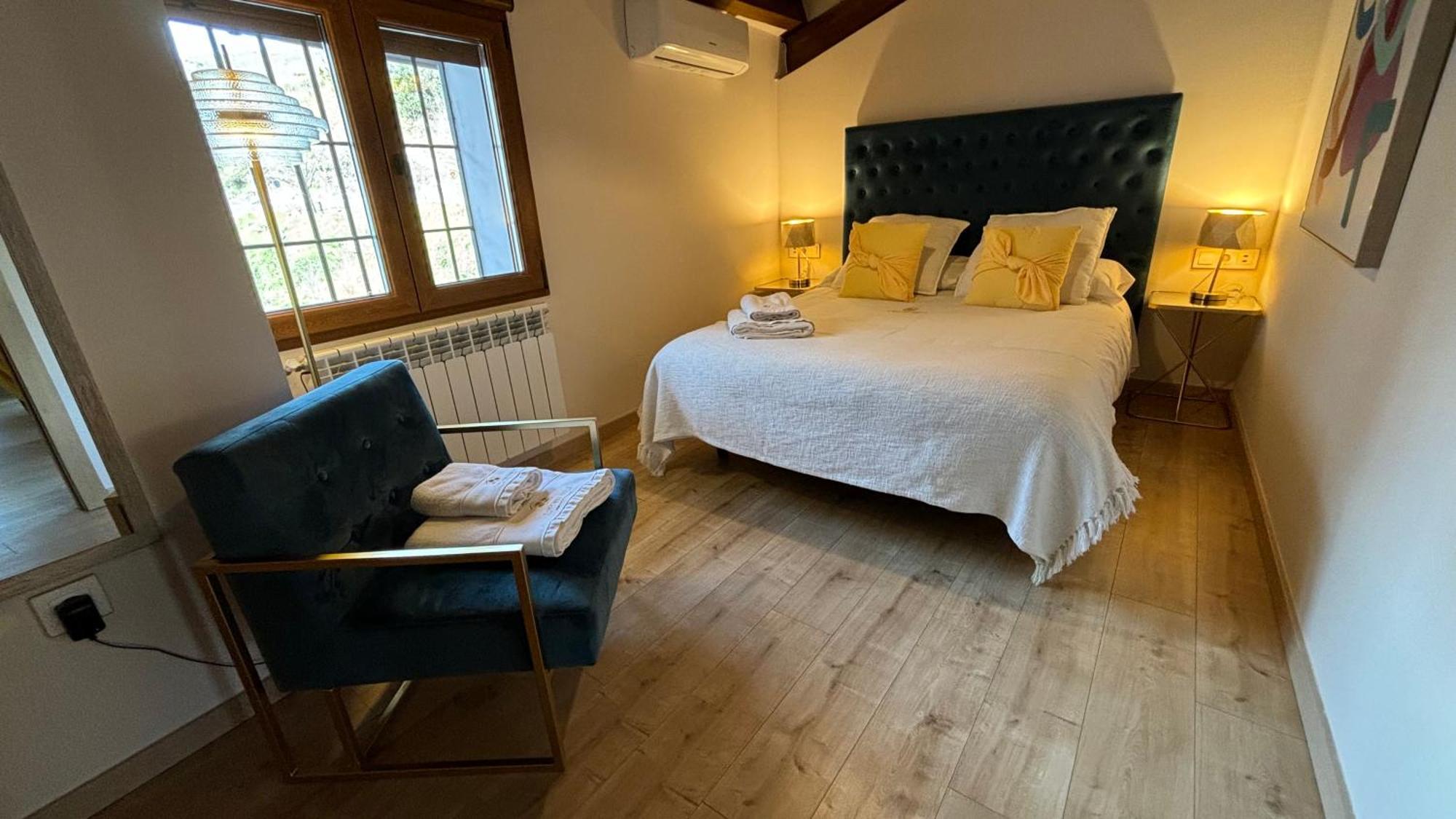 Apartamentos En El Valle Del Jerte Flores Para Angela كابيزويلا ديل فالي المظهر الخارجي الصورة