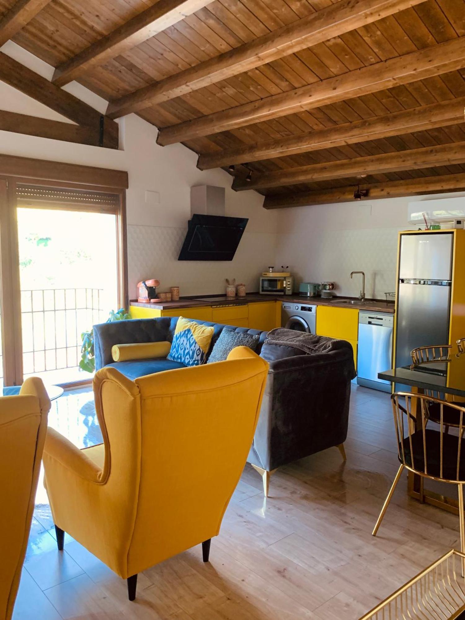 Apartamentos En El Valle Del Jerte Flores Para Angela كابيزويلا ديل فالي المظهر الخارجي الصورة